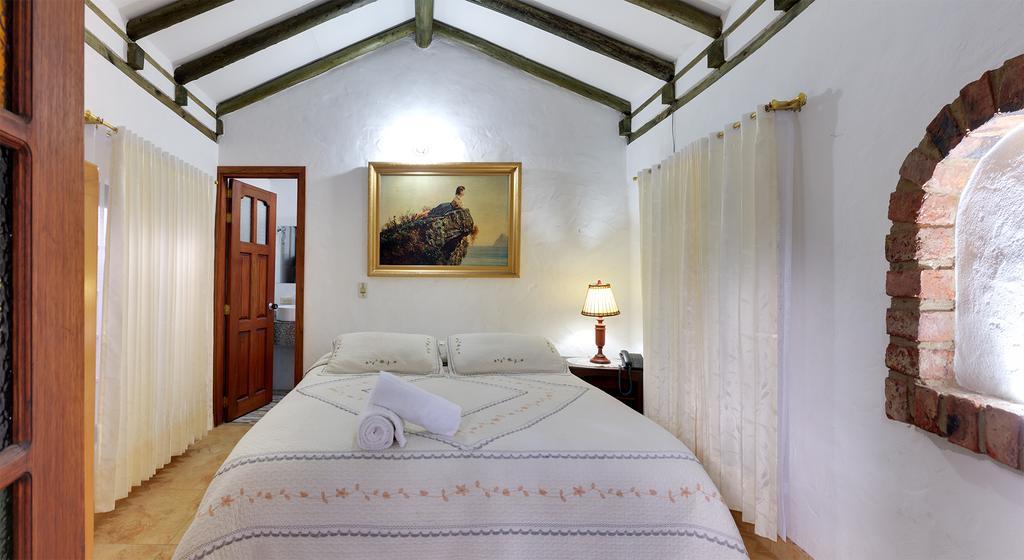 Hotel Spa Villa Lina Вилья-де-Лейва Экстерьер фото
